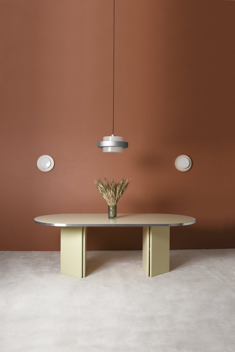 Table design Brandy 200 cm en finition argenté par Numéro111 x Eno studio